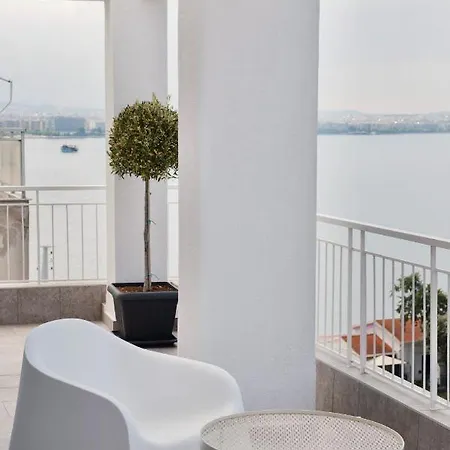Oddity Seafront Penthouse Lägenhet
